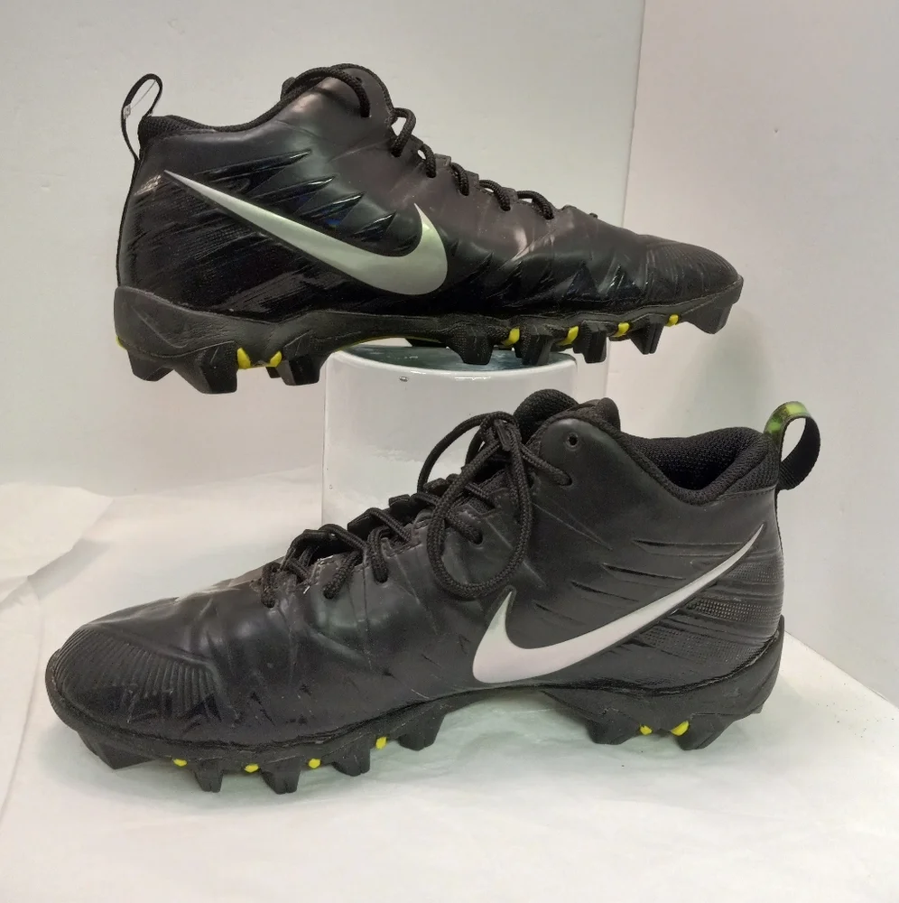 ! 💜 NIKE ALPHA Cleat Sneakers Leather Black & Iridescent  Size 8.5